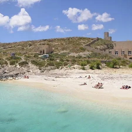 Appartamento Charming Close To The Sea St. Paul's Bay